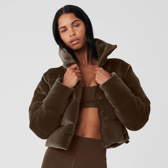 ALO Yoga Jackets & Blazers - Alo Yoga Ribbed Velour Gold Rush Puffer in macchiato Small